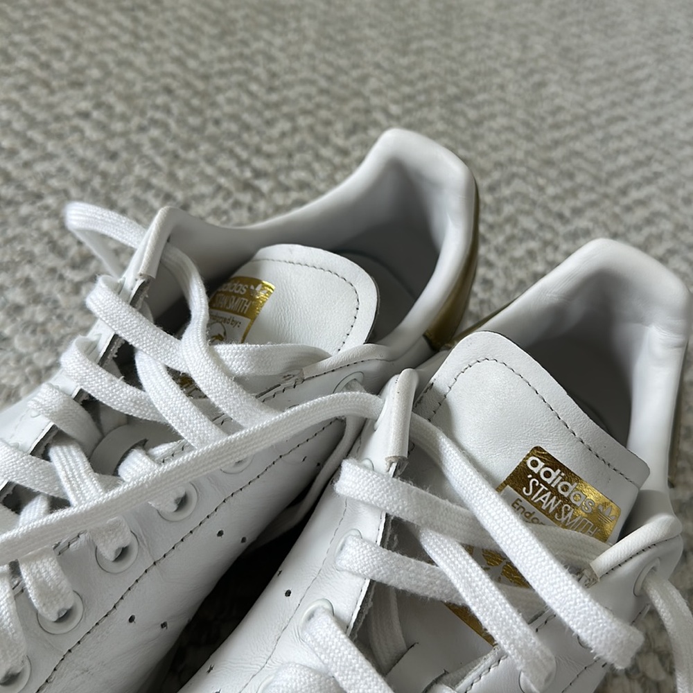 Stan Smiths - image 4